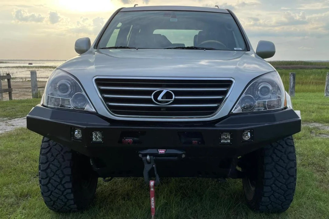 2005 Lexus GX 1st Gen - Image 2 of 31