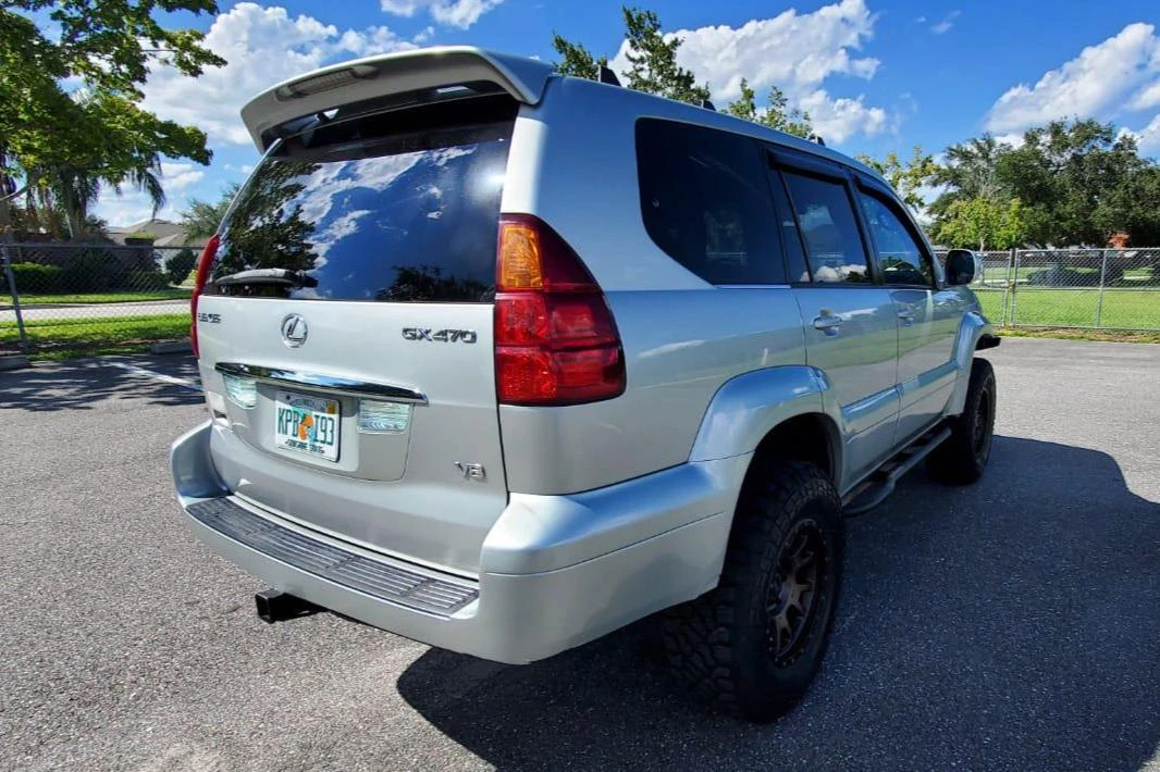 2005 Lexus GX 1st Gen - Image 18 of 31