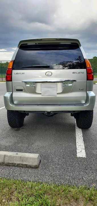 2005 Lexus GX 1st Gen - Image 16 of 31