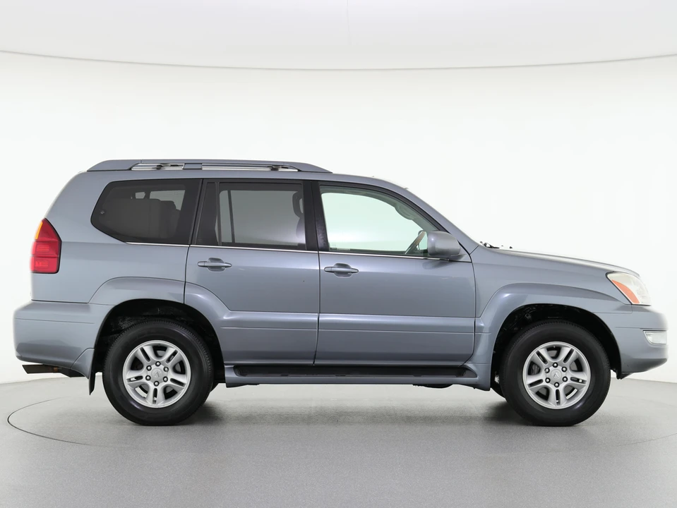 2005 Lexus GX 1st Gen - Image 14 of 31