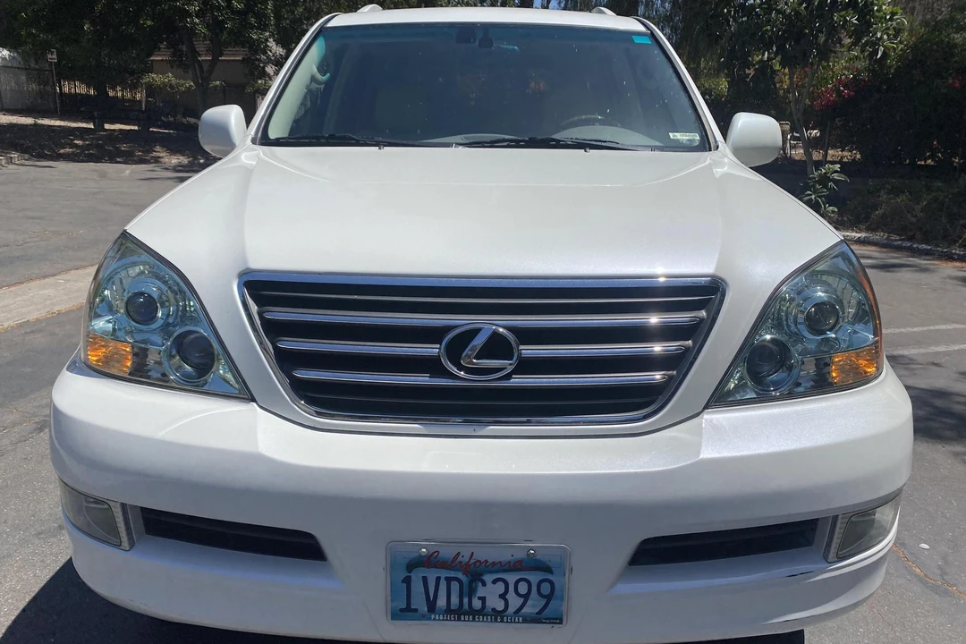 2005 Lexus GX 1st Gen - Image 2 of 31