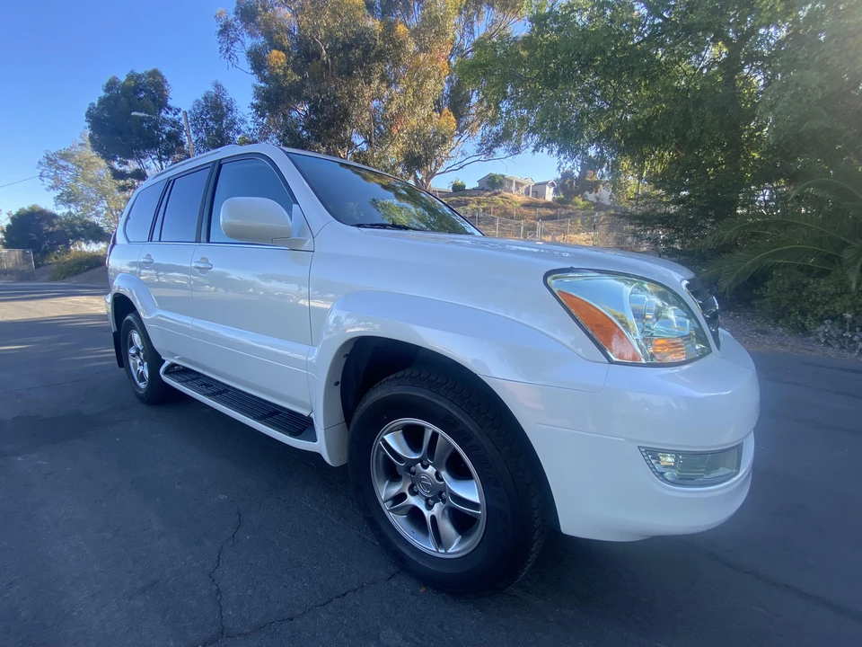2005 Lexus GX 1st Gen - Image 27 of 31