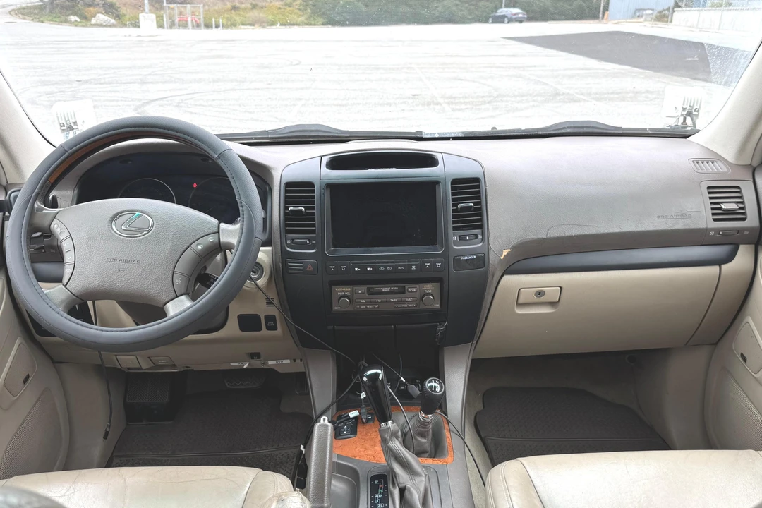 2005 Lexus GX 1st Gen - Image 26 of 31