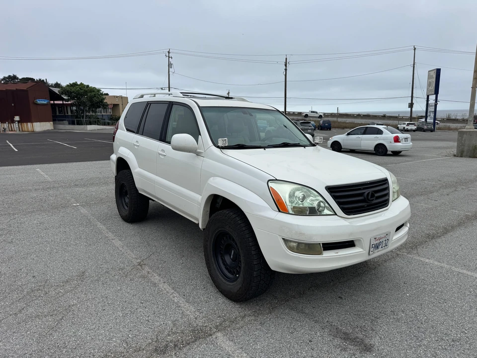 2005 Lexus GX 1st Gen - Image 9 of 31