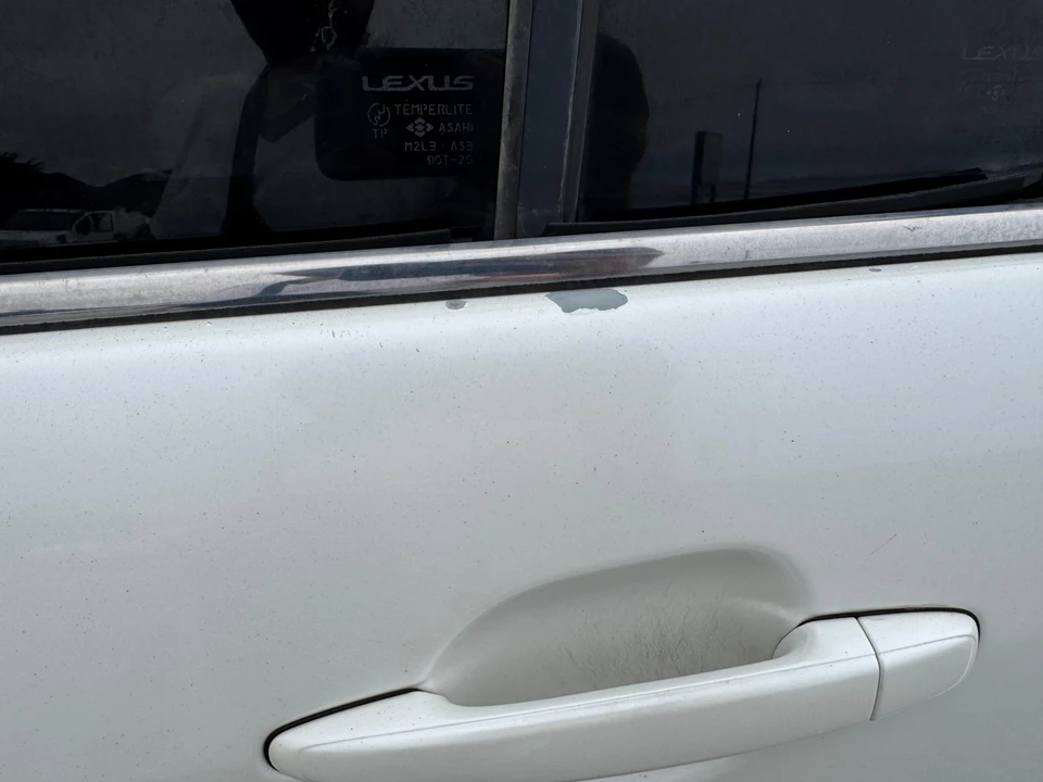 2005 Lexus GX 1st Gen - Image 12 of 31
