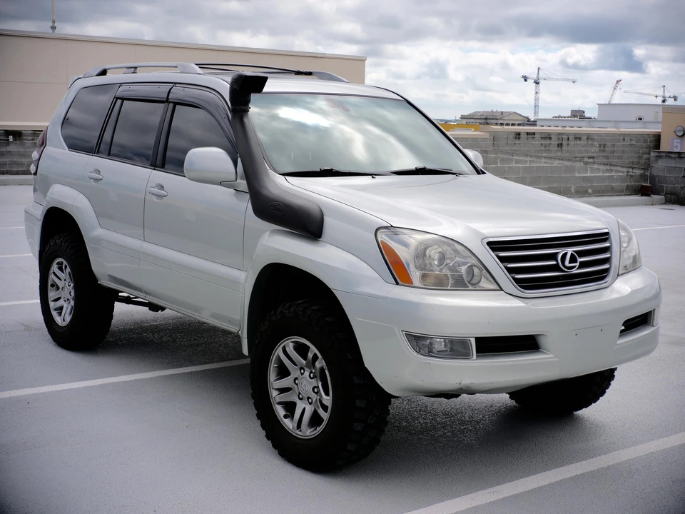2005 Lexus GX 1st Gen - Image 13 of 22