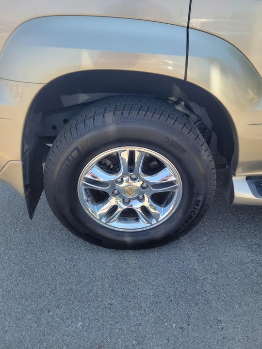 2005 Lexus GX 1st Gen - Image 16 of 31