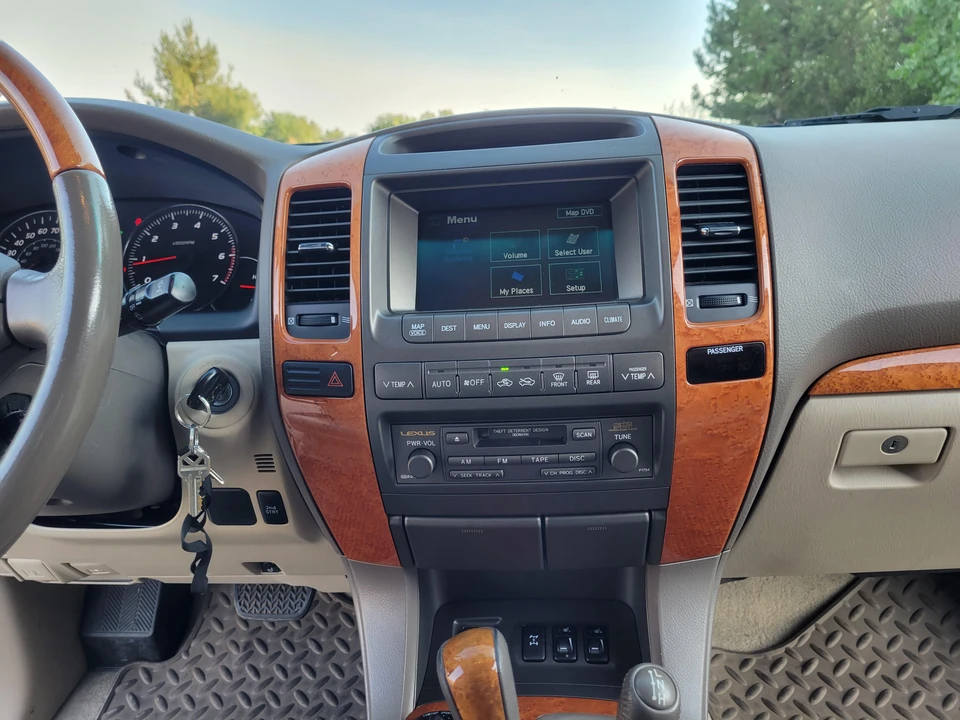2005 Lexus GX 1st Gen - Image 31 of 31