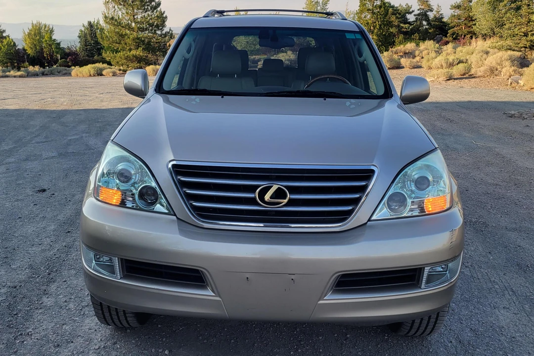 2005 Lexus GX 1st Gen - Image 2 of 31