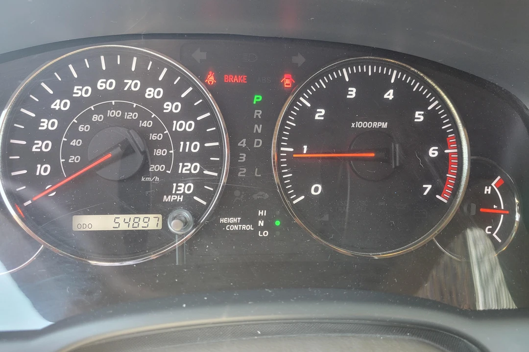 2005 Lexus GX 1st Gen - Image 24 of 31