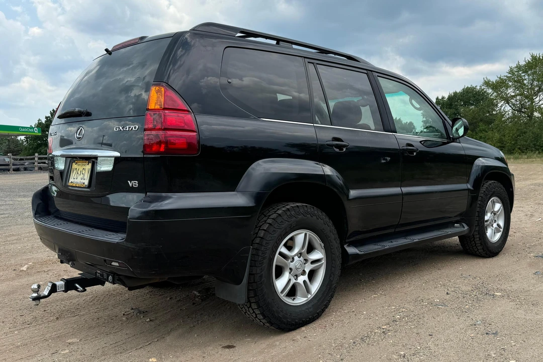 2005 Lexus GX 2nd Gen - Image 4 of 31