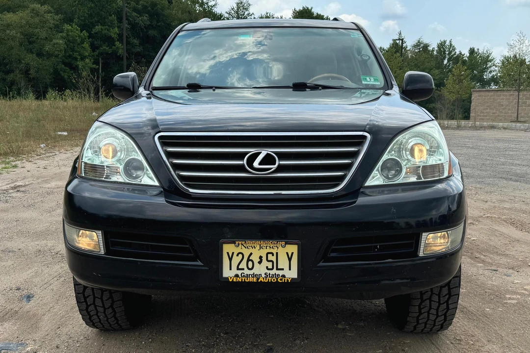 2005 Lexus GX 2nd Gen - Image 2 of 31