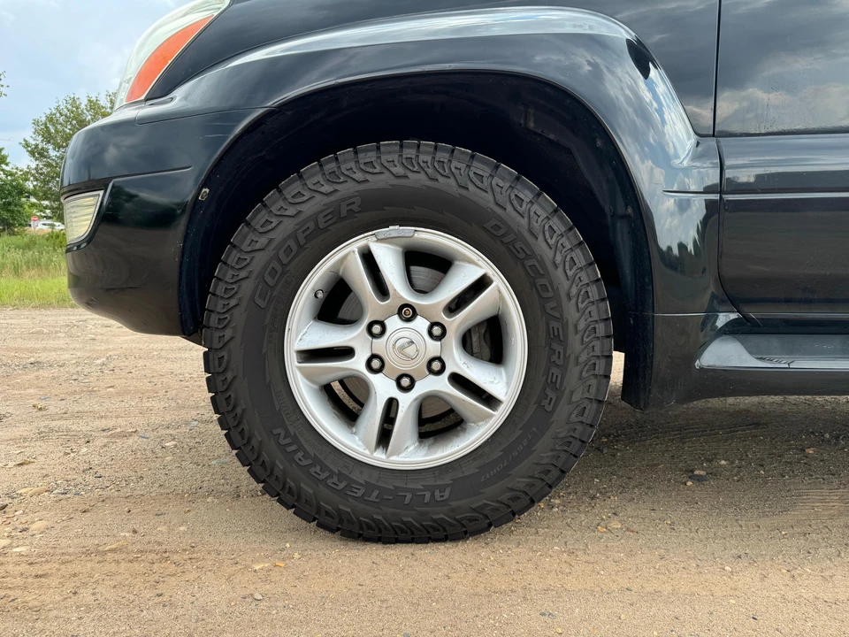 2005 Lexus GX 2nd Gen - Image 11 of 31