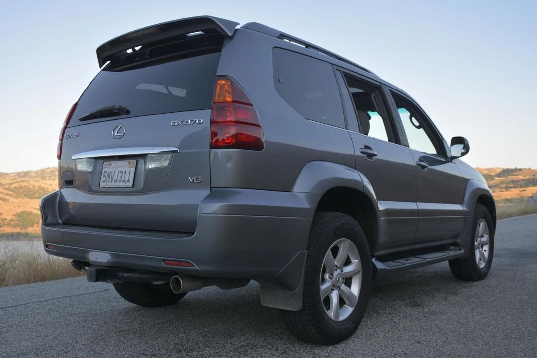 2005 Lexus GX 1st Gen - Image 4 of 31