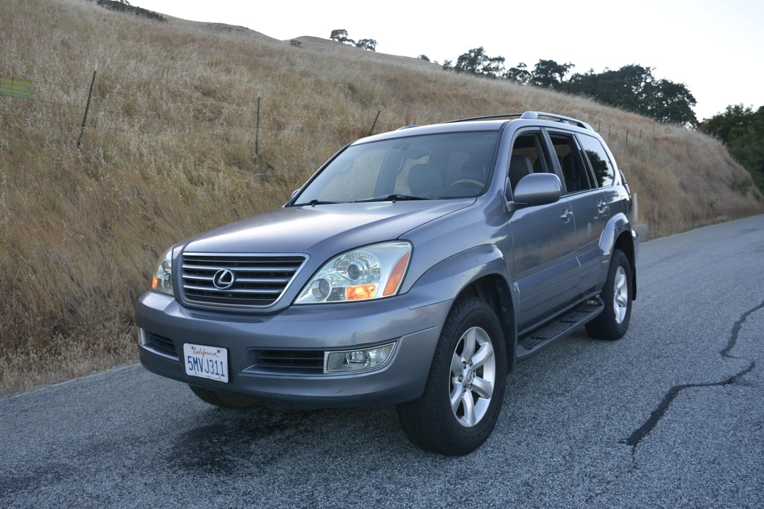 2005 Lexus GX 1st Gen - Image 8 of 31