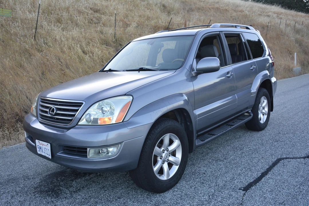 2005 Lexus GX 1st Gen - Image 10 of 31