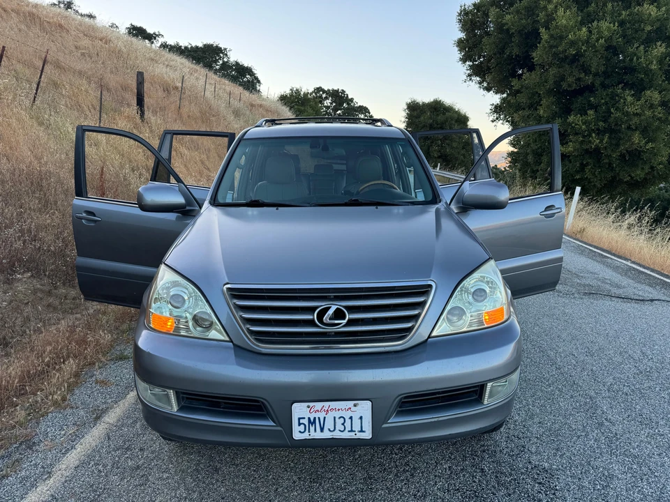 2005 Lexus GX 1st Gen - Image 29 of 31