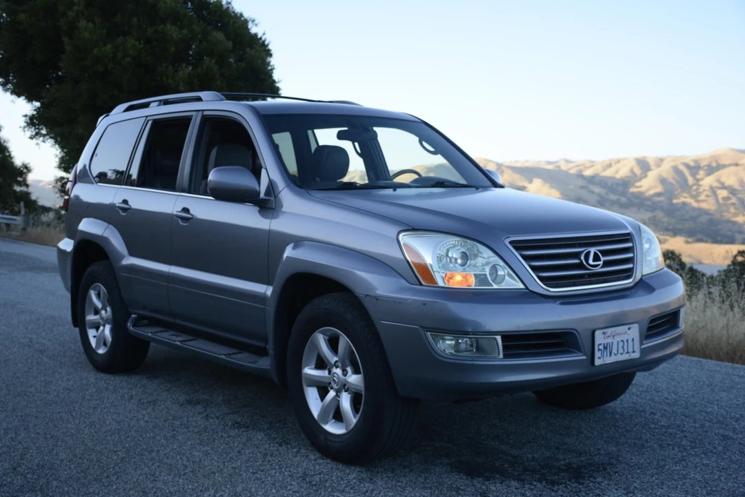 2005 Lexus GX 1st Gen - Image 25 of 31