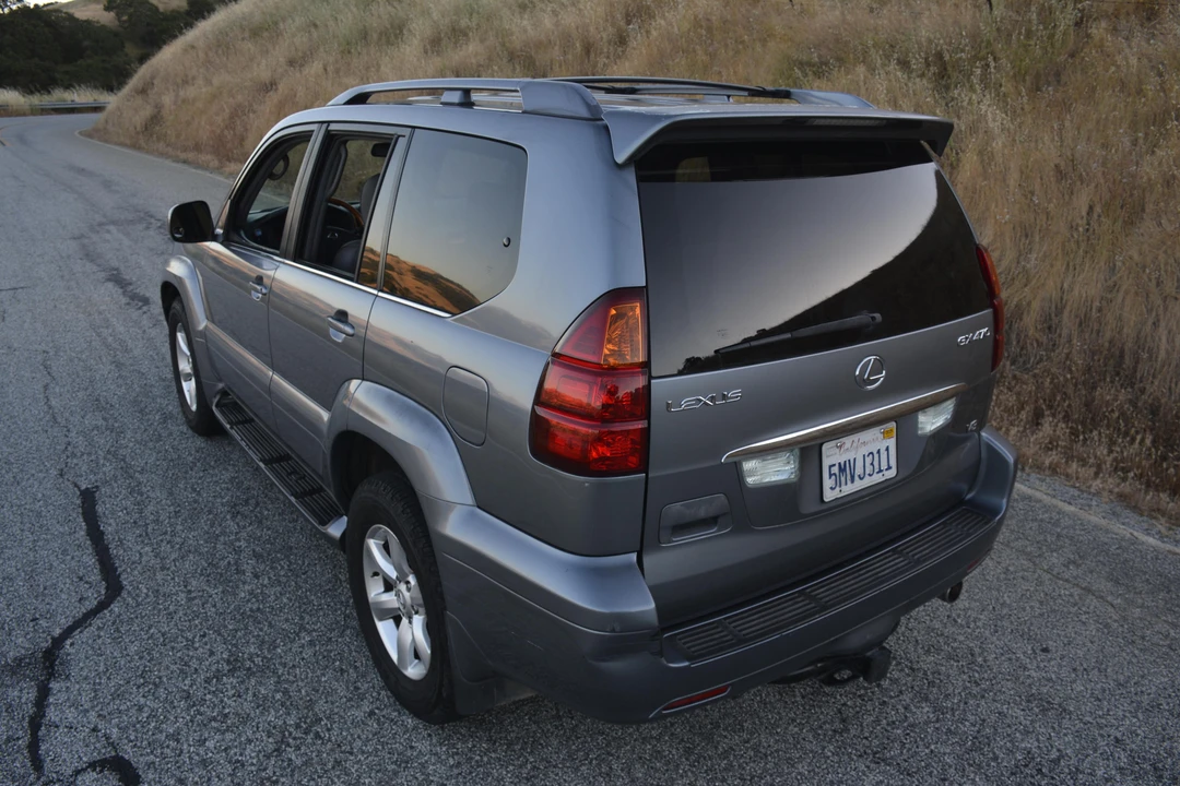 2005 Lexus GX 1st Gen - Image 15 of 31