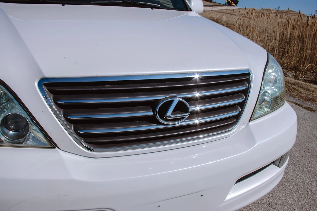 2005 Lexus GX 1st Gen - Image 18 of 31