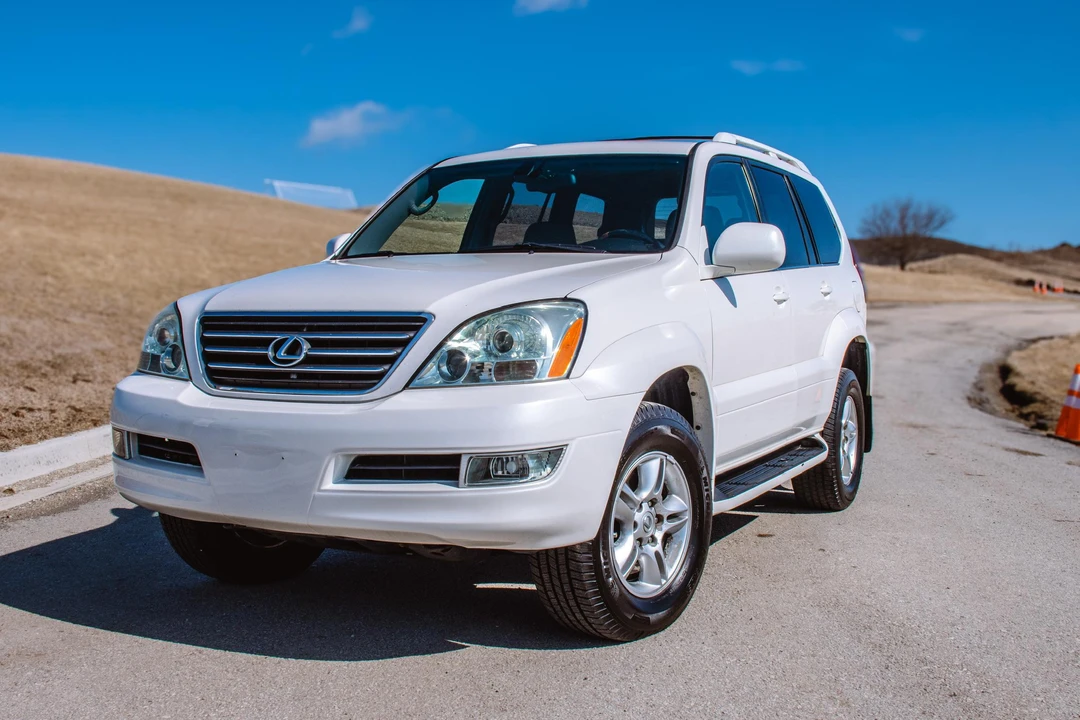 2005 Lexus GX 1st Gen - Image 9 of 31