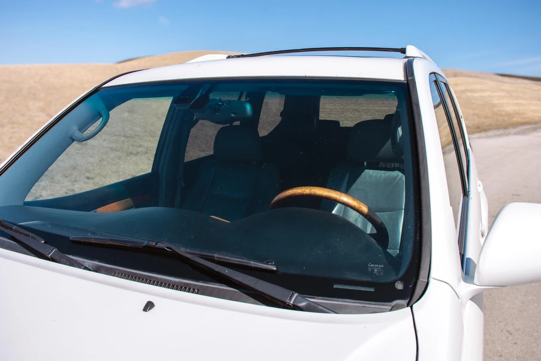2005 Lexus GX 1st Gen - Image 24 of 31