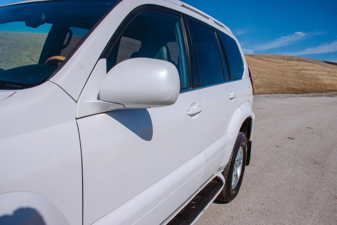 2005 Lexus GX 1st Gen - Image 26 of 31