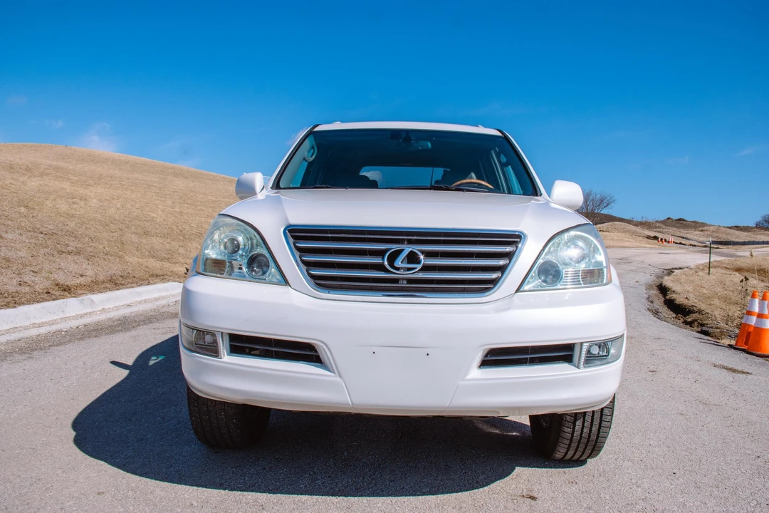 2005 Lexus GX 1st Gen - Image 7 of 31
