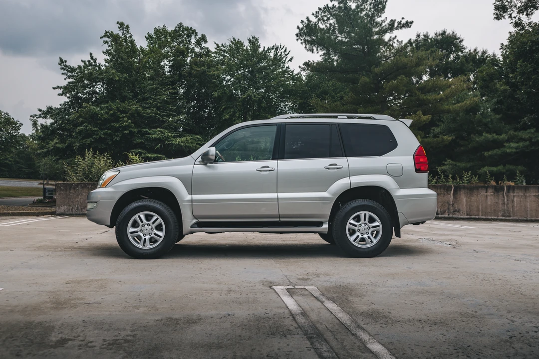 2005 Lexus GX 1st Gen - Image 7 of 31