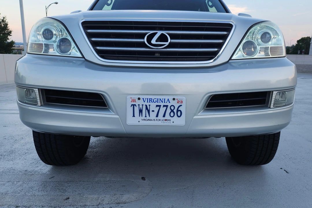 2005 Lexus GX 1st Gen - Image 18 of 31