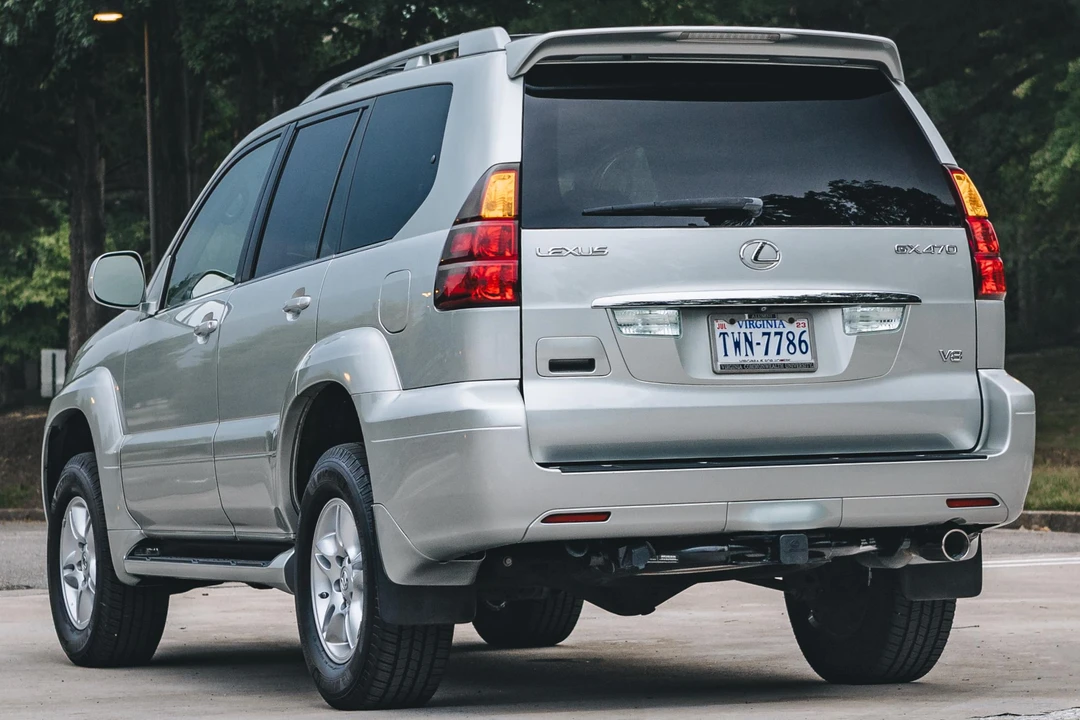 2005 Lexus GX 1st Gen - Image 4 of 31