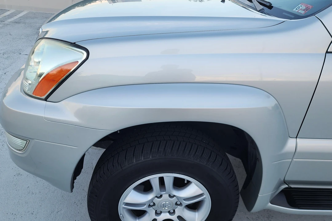 2005 Lexus GX 1st Gen - Image 26 of 31