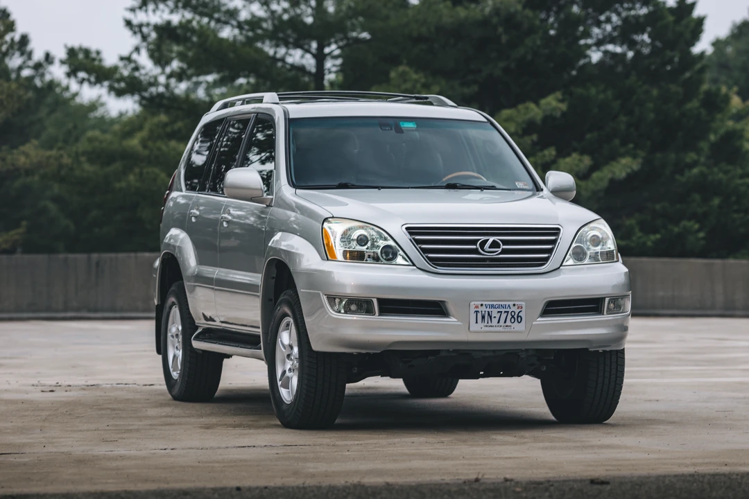 2005 Lexus GX 1st Gen - Image 10 of 31