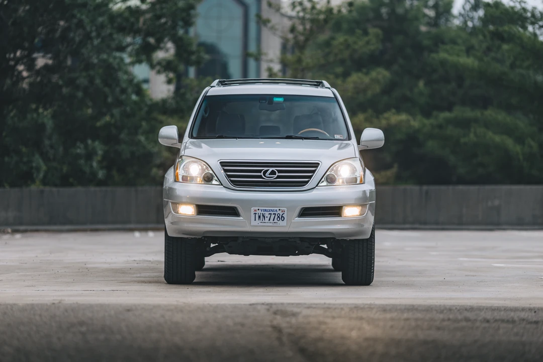 2005 Lexus GX 1st Gen - Image 6 of 31