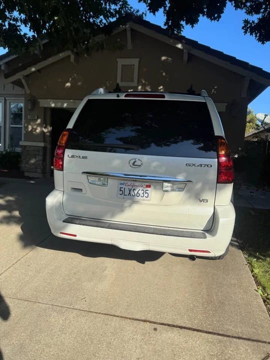 2005 Lexus GX 2nd Gen - Image 5 of 11