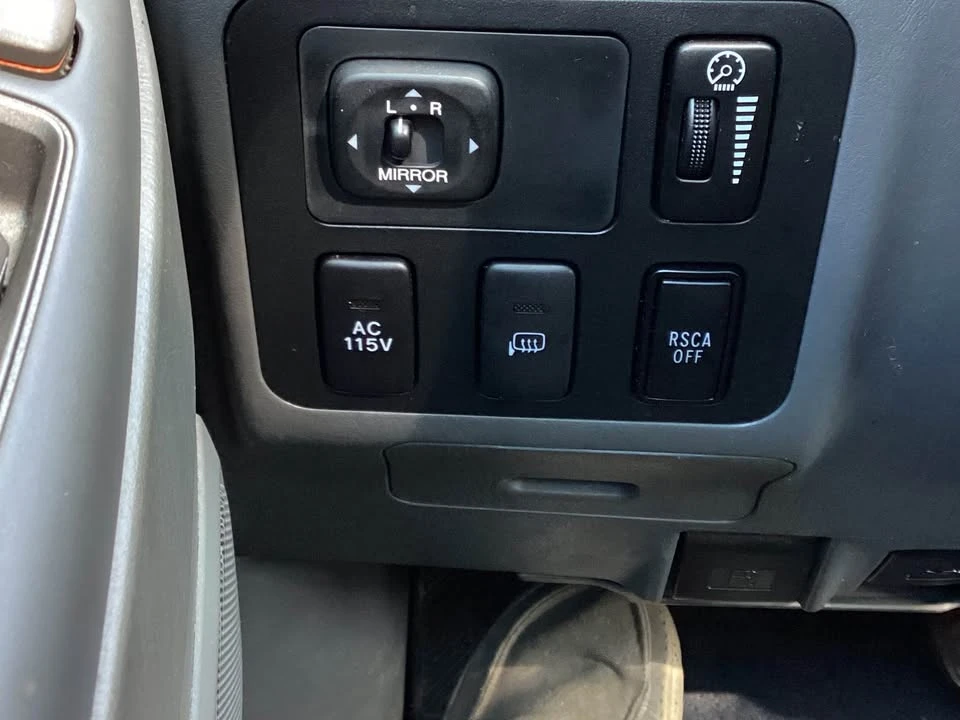 2005 Lexus GX 2nd Gen - Image 14 of 18