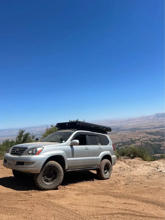 2005 Lexus GX 1st Gen - Image 6 of 6