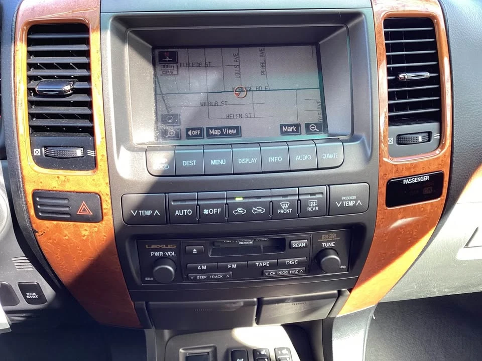 2005 Lexus GX 2nd Gen - Image 17 of 18
