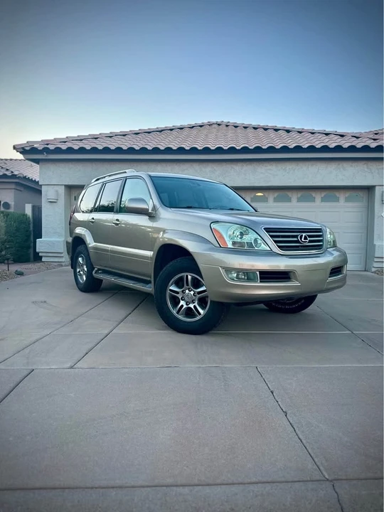 2005 Lexus GX 2nd Gen - Image 2 of 15