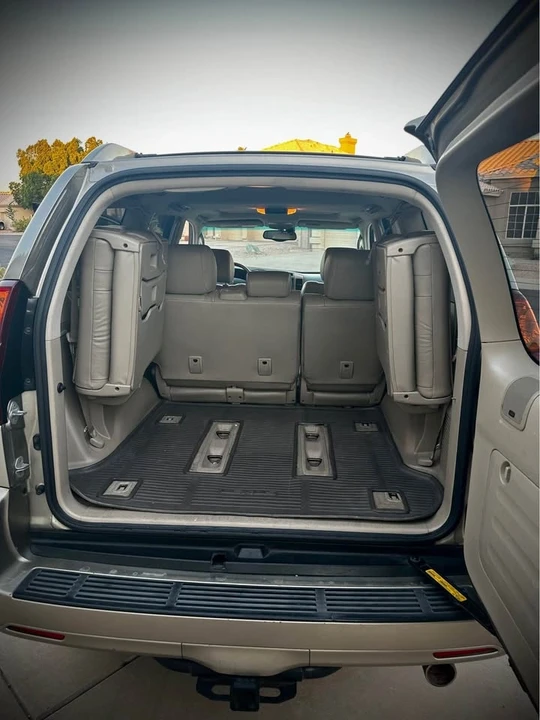 2005 Lexus GX 2nd Gen - Image 10 of 15