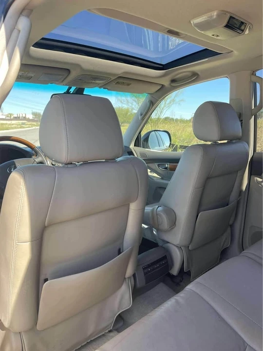 2005 Lexus GX 1st Gen - Image 7 of 12
