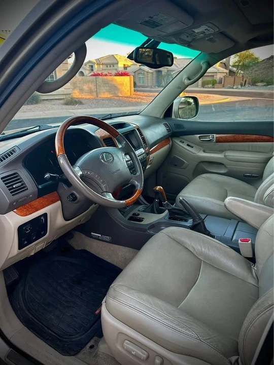 2005 Lexus GX 2nd Gen - Image 6 of 15