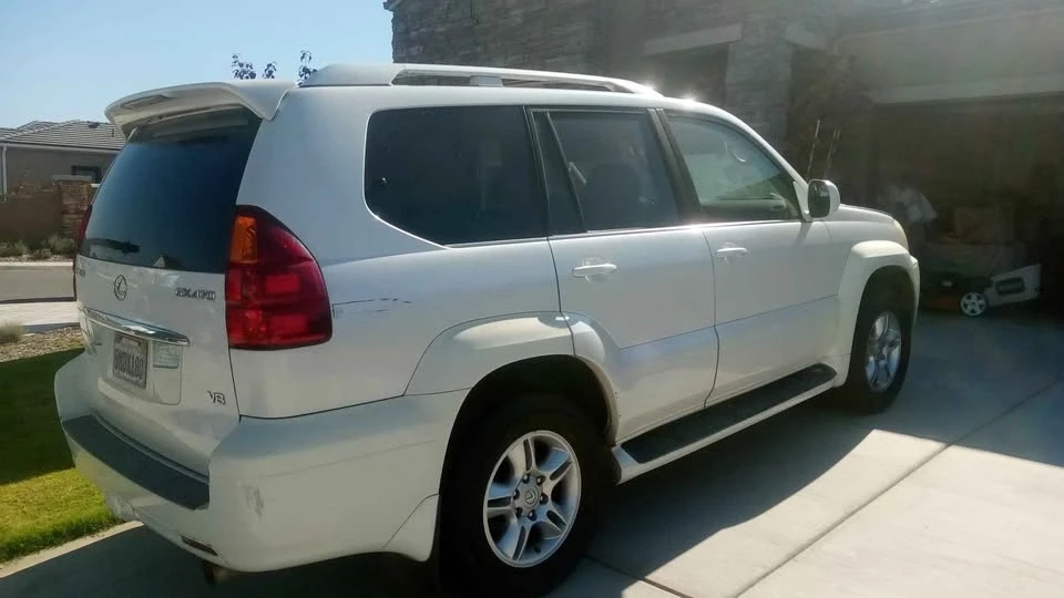 2005 Lexus GX 1st Gen - Image 3 of 14