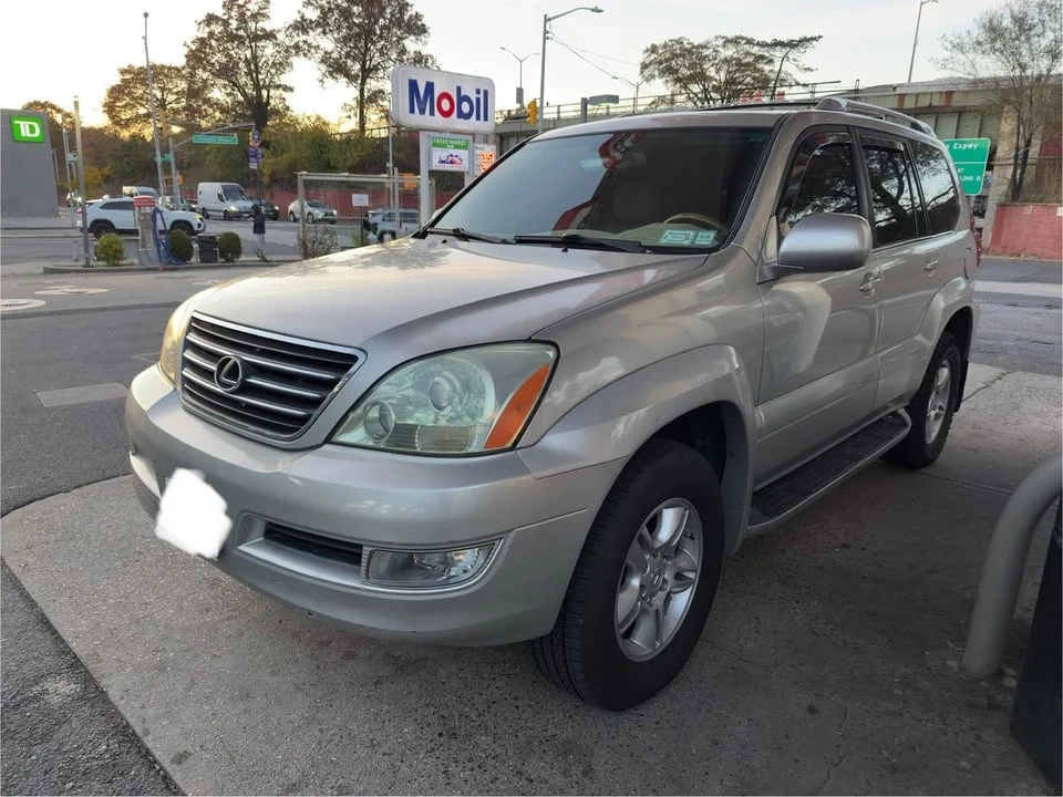 2005 Lexus GX 2nd Gen - Image 3 of 6