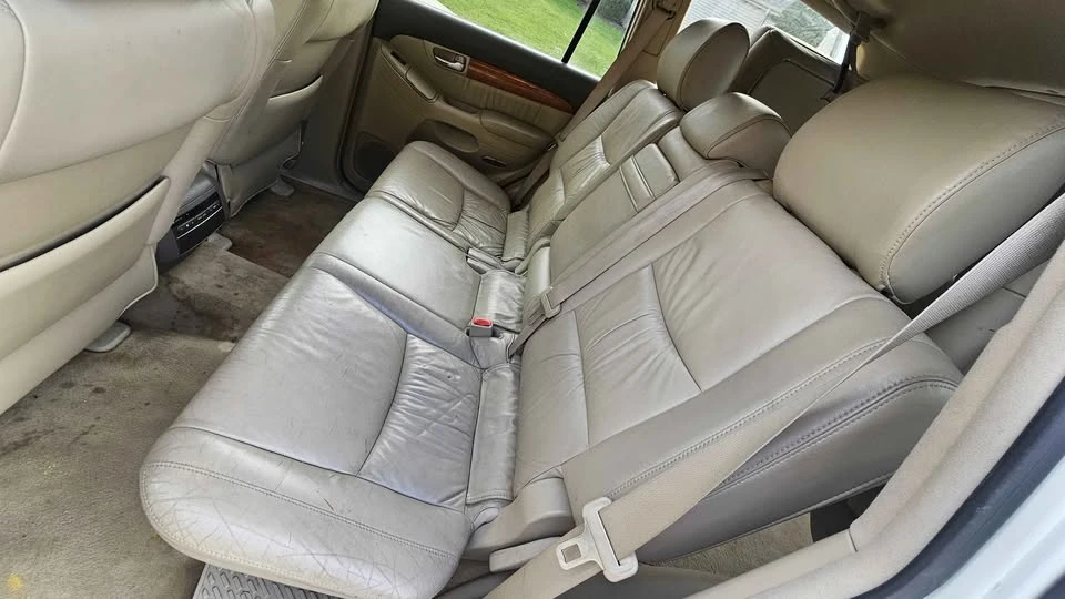 2005 Lexus GX 1st Gen - Image 7 of 10
