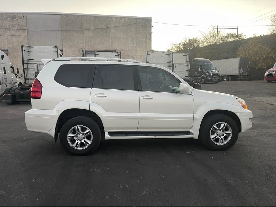 2005 Lexus GX 2nd Gen - Image 6 of 16