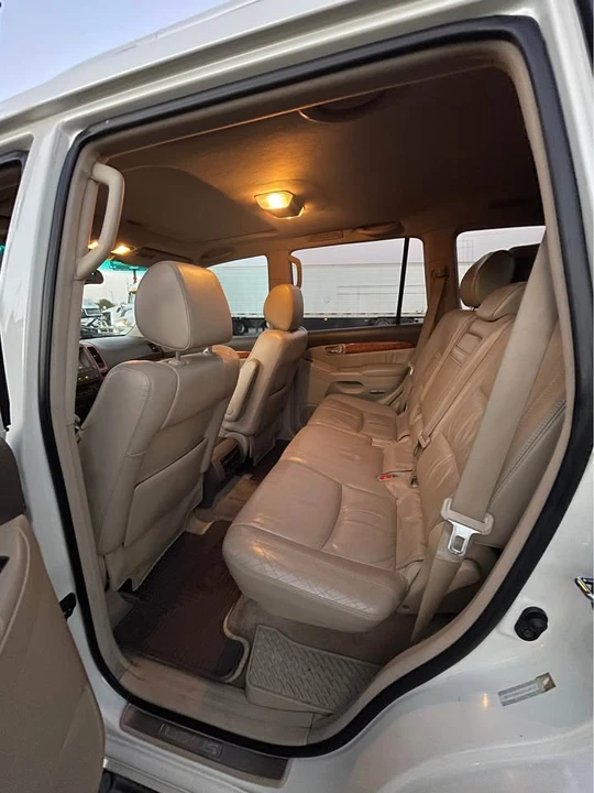 2005 Lexus GX 2nd Gen - Image 10 of 16