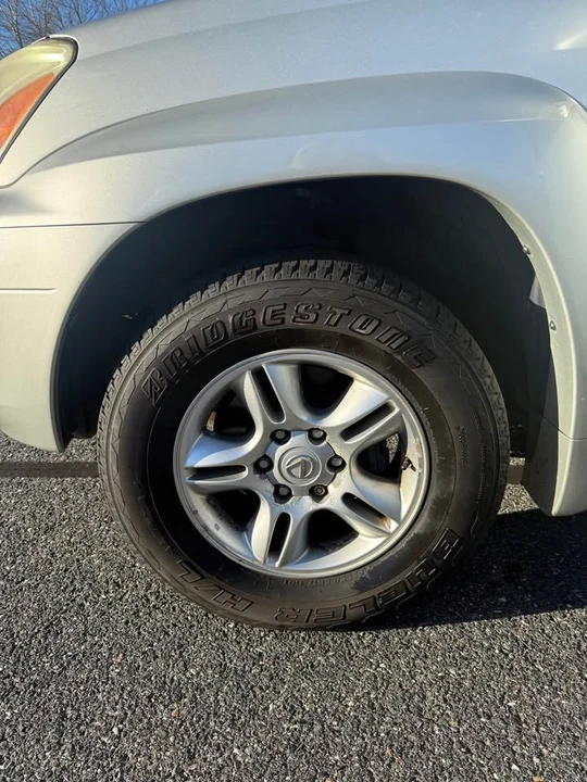 2005 Lexus GX 1st Gen - Image 12 of 14
