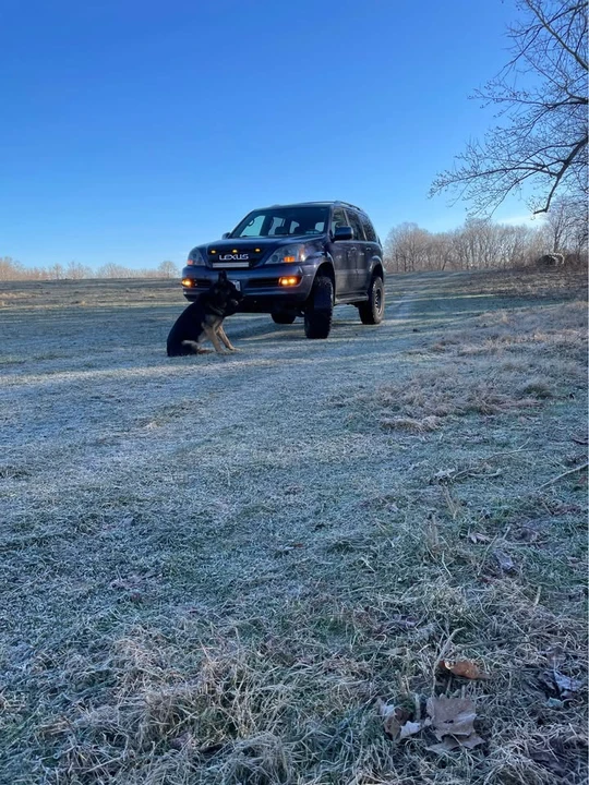 2005 Lexus GX 1st Gen - Image 4 of 5