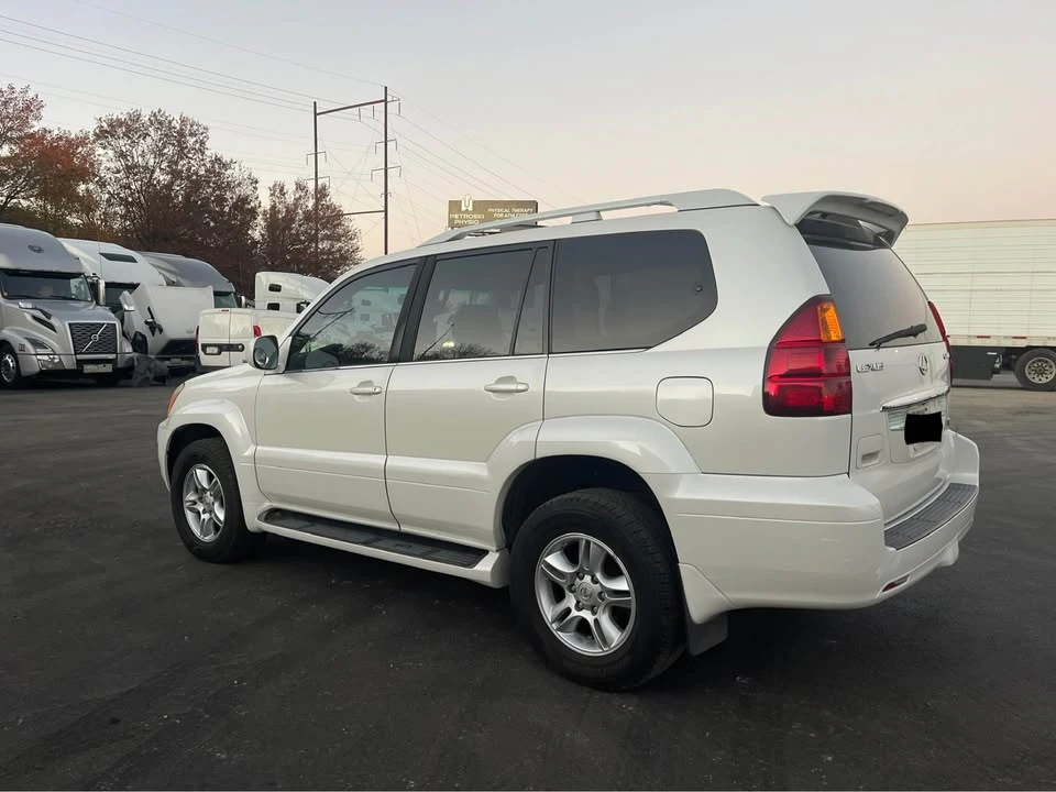 2005 Lexus GX 2nd Gen - Image 4 of 16